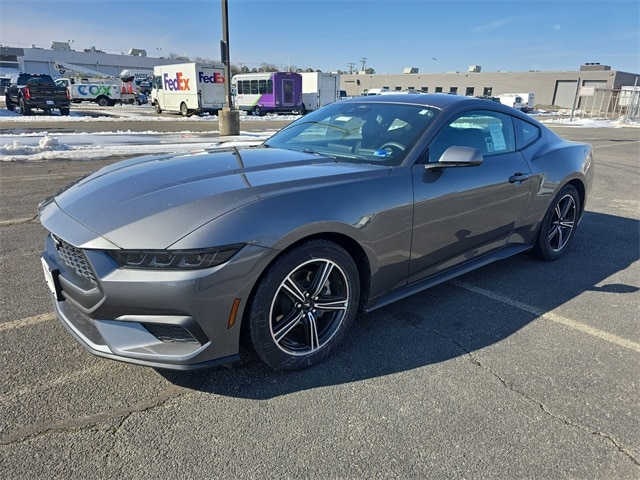 2025 Ford Mustang Coupe 