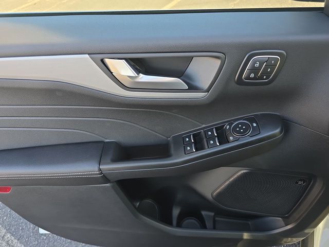 2025 Ford Escape Plug-in hybrid PHEV - Photo 13