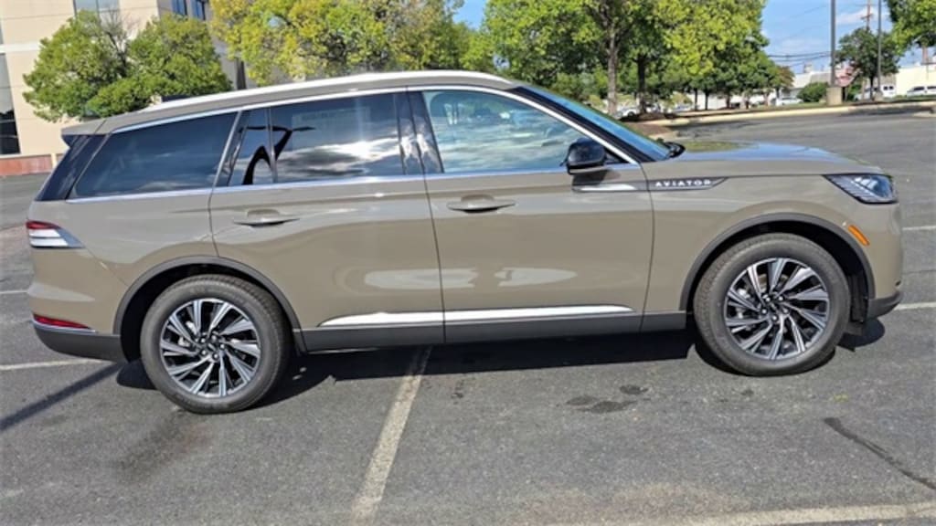 New 2025 Lincoln Aviator Premiere Sport Utility
