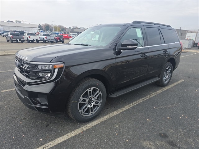 2025 Ford Expedition Active's photo