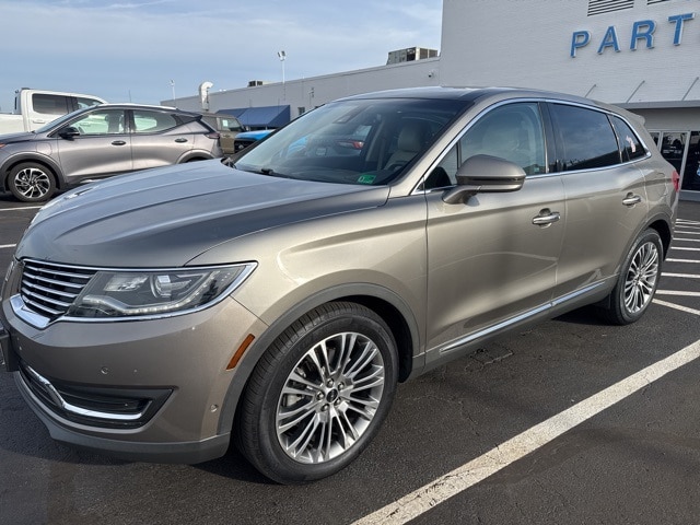 2016 Lincoln MKX Reserve's photo