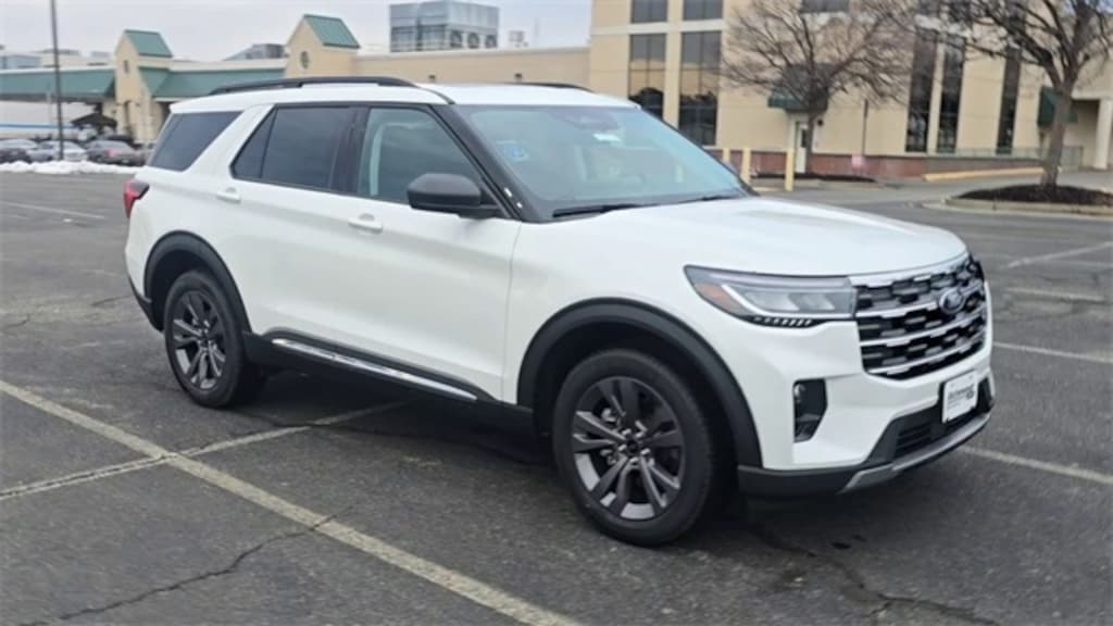 New 2025 Ford Explorer Active Sport Utility
