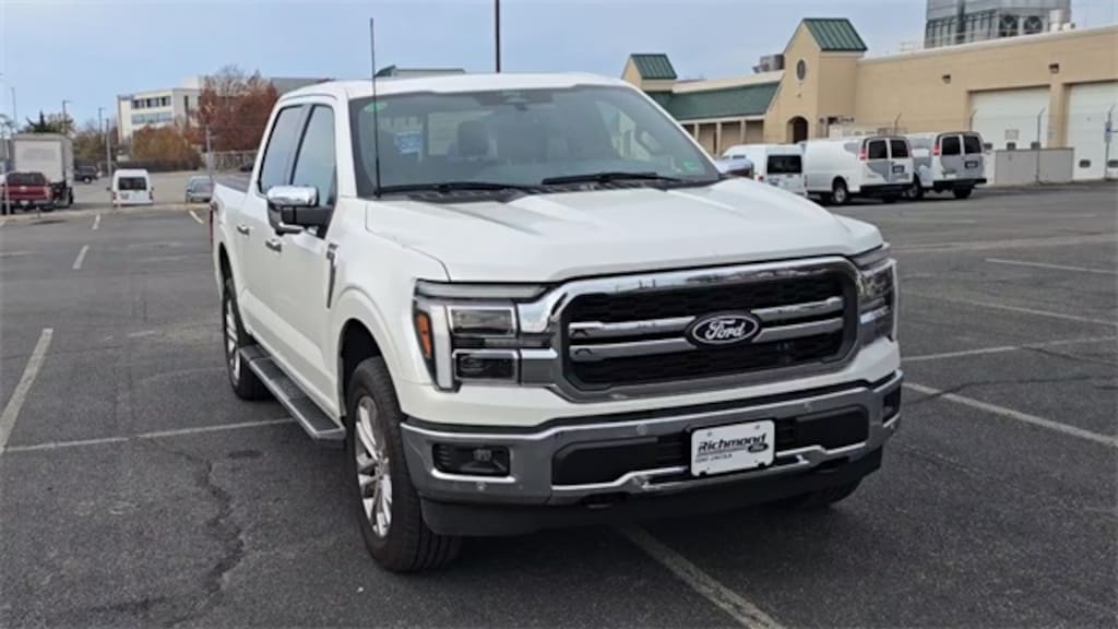 New 2025 Ford F-150 Lariat SuperCrew