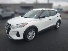 2022 Nissan Kicks S SUV