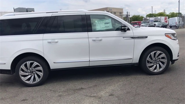 Used 2022 Lincoln Navigator Reserve L with VIN 5LMJJ3LTXNEL08983 for sale in Richmond, VA