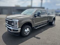 2026 Ford F-350 Lariat Crew Cab