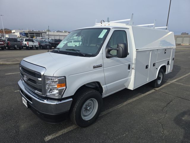 2026 Ford E-Series SRW E-350 Super Duty 138 in WB's photo