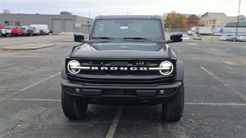 New 2025 Ford Bronco Outer Banks Sport Utility