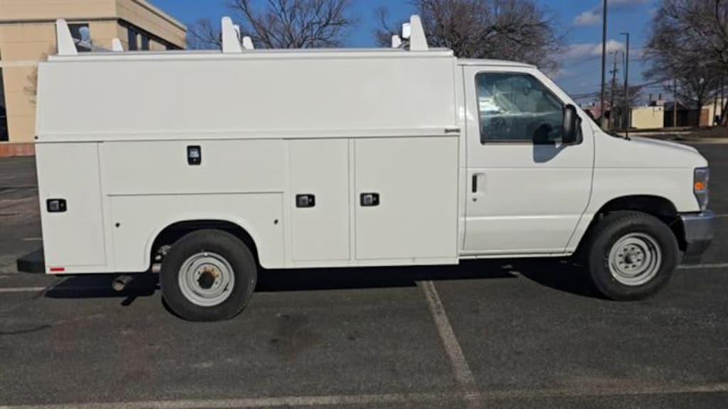 New 2026 Ford E-350 Cutaway Base