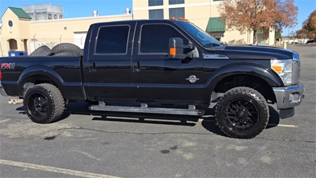Used 2015 Ford F-250SD Lariat Truck