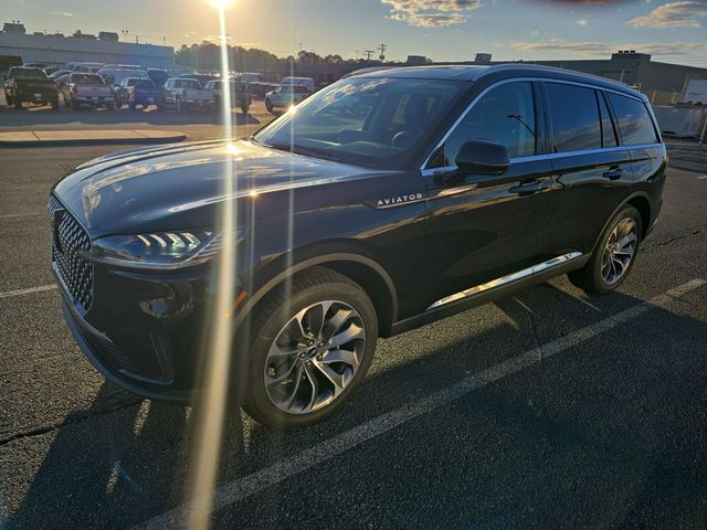2026 Lincoln Aviator Premiere AWD's photo