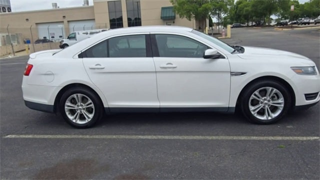 Certified 2016 Ford Taurus SEL with VIN 1FAHP2E86GG142854 for sale in Richmond, VA
