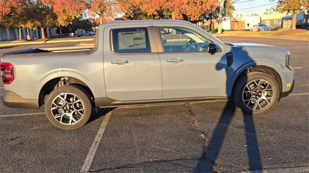 New 2025 Ford Maverick Lariat Crew Cab
