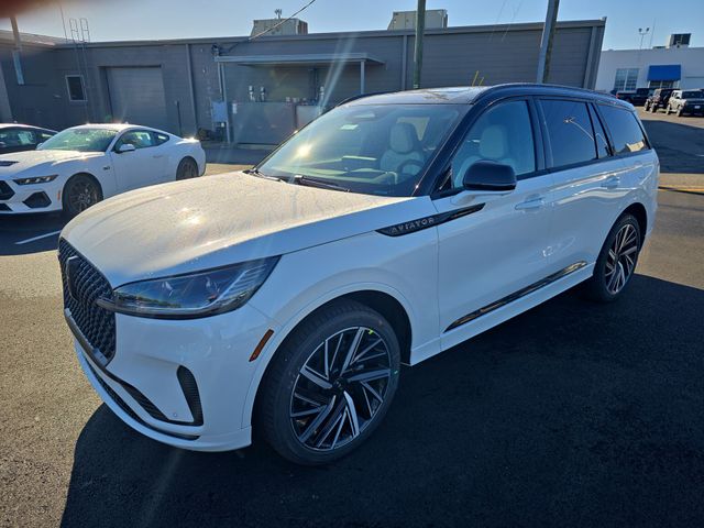2026 Lincoln Aviator Black Label AWD's photo