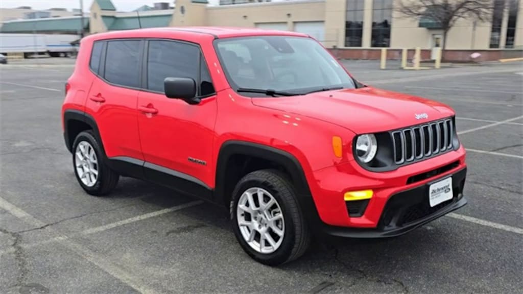 Used 2023 Jeep Renegade Latitude SUV