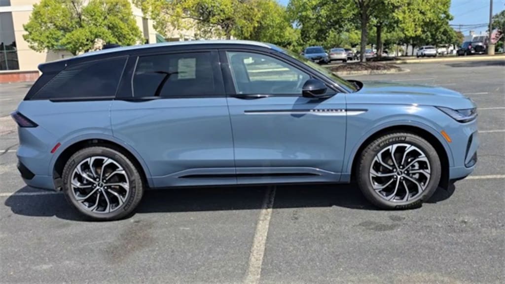 New 2025 Lincoln Nautilus Reserve CROSSOVERS