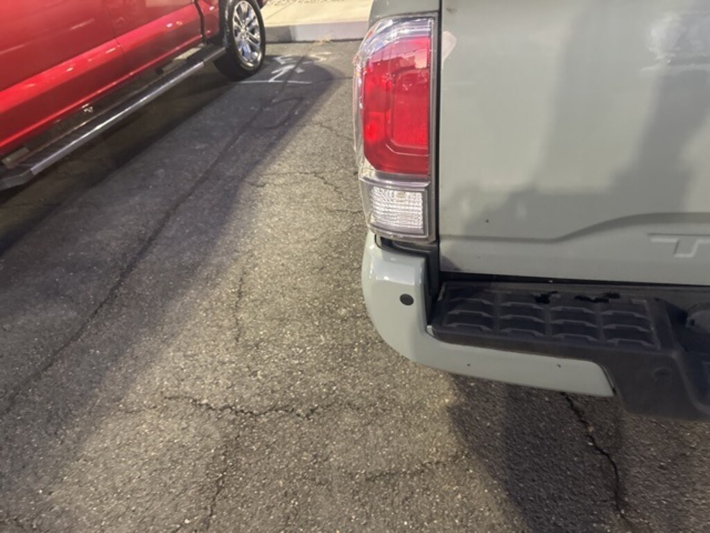 Used 2022 Toyota Tacoma SR5 Truck