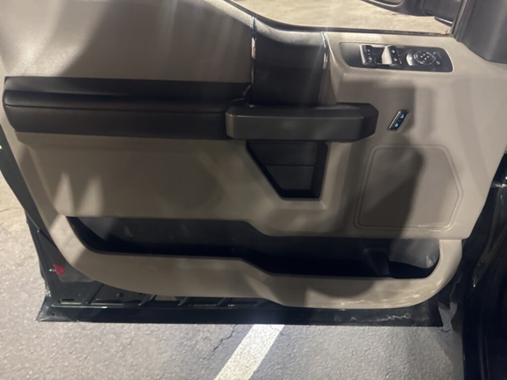 Used 2016 Ford F-150 Lariat Extended Cab Truck