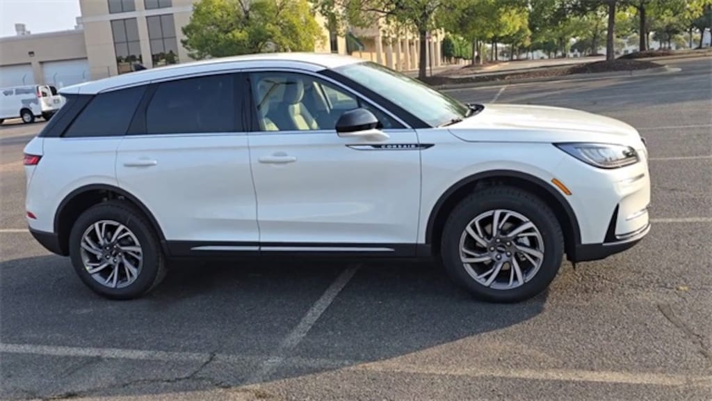 Used 2025 Lincoln Corsair Premiere CROSSOVERS