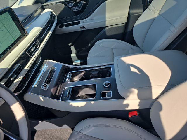 2026 Lincoln Aviator Premiere - Photo 21