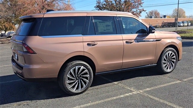 2025 Lincoln Navigator Black Label - Photo 9