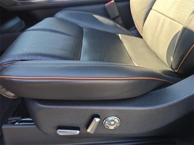 2025 Lincoln Navigator Black Label - Photo 12