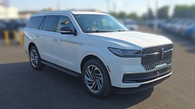 2026 Lincoln Navigator Premiere - Photo 3