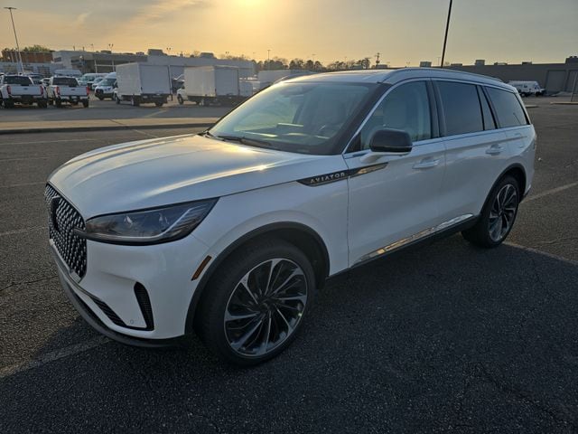 2026 Lincoln Aviator Reserve AWD's photo