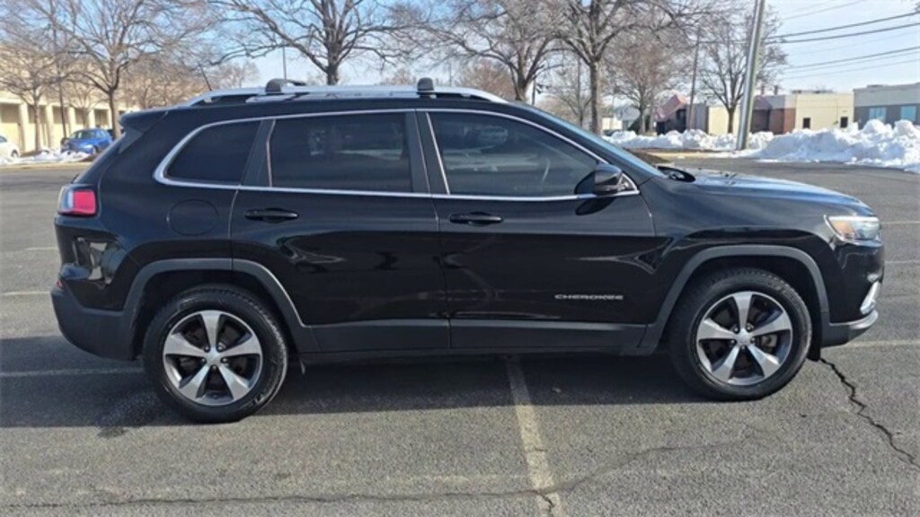 Used 2019 Jeep Cherokee Limited SUV