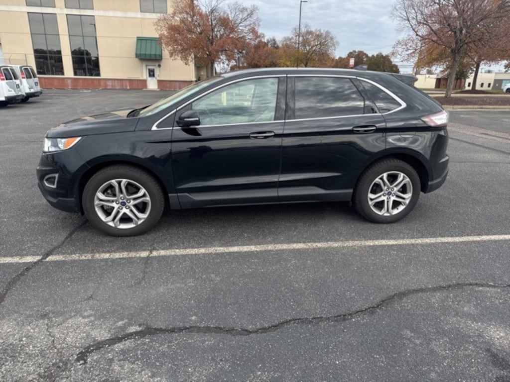 Used 2016 Ford Edge Titanium SUV