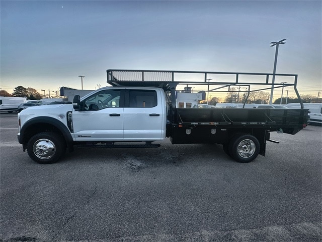 2024 Ford F-550 Super Duty Chassis Cab XL's photo
