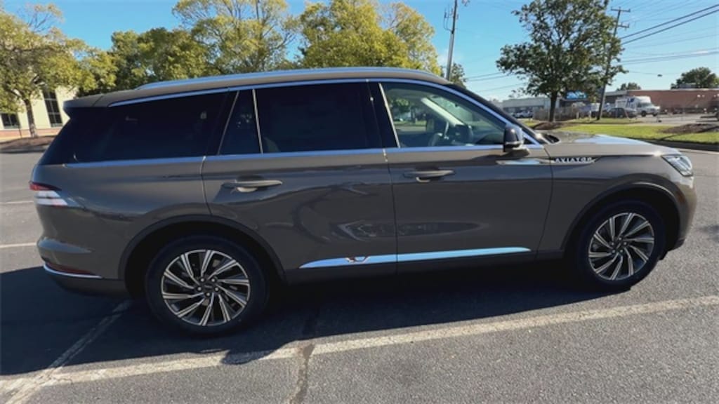 New 2025 Lincoln Aviator Premiere SUV