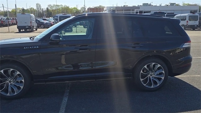 2025 Lincoln Aviator Premiere - Photo 6