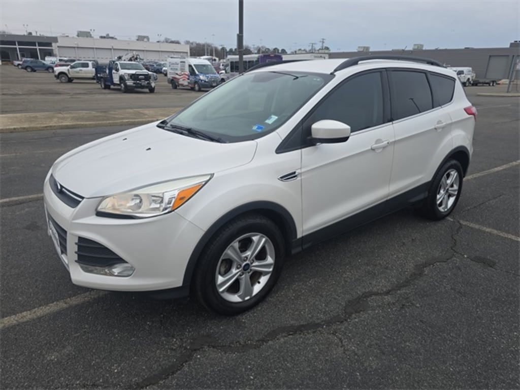 Used 2015 Ford Escape SE SUV