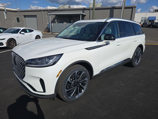 2026 Lincoln Aviator Reserve AWD's photo