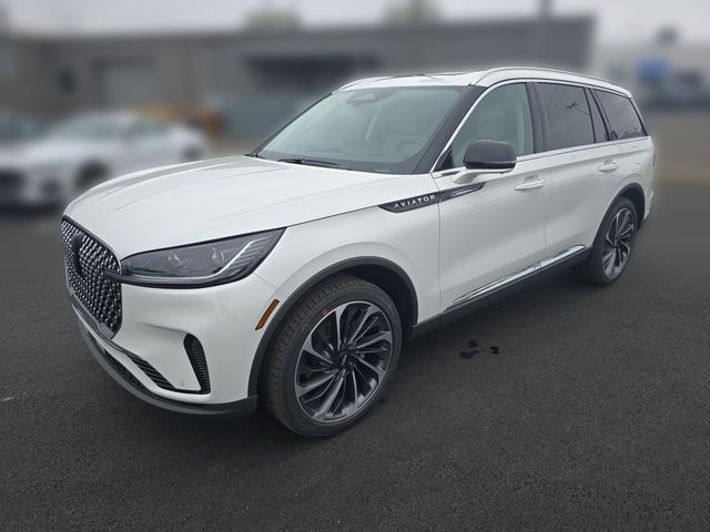 2026 Lincoln Aviator Reserve AWD's photo