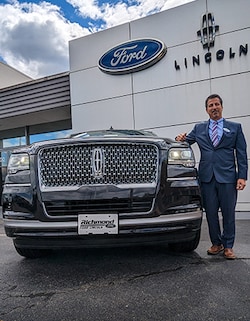 Ottawa Ford Lincoln Dealership