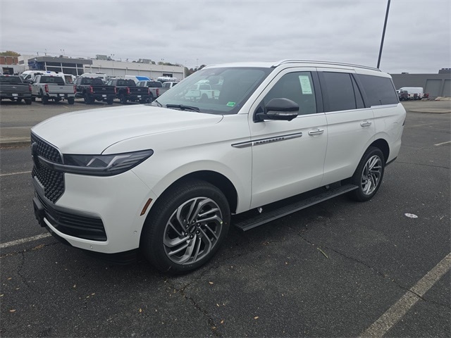 2025 Lincoln Navigator Reserve's photo