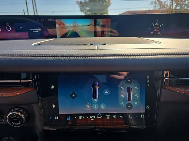 2025 Lincoln Navigator Black Label - Photo 17