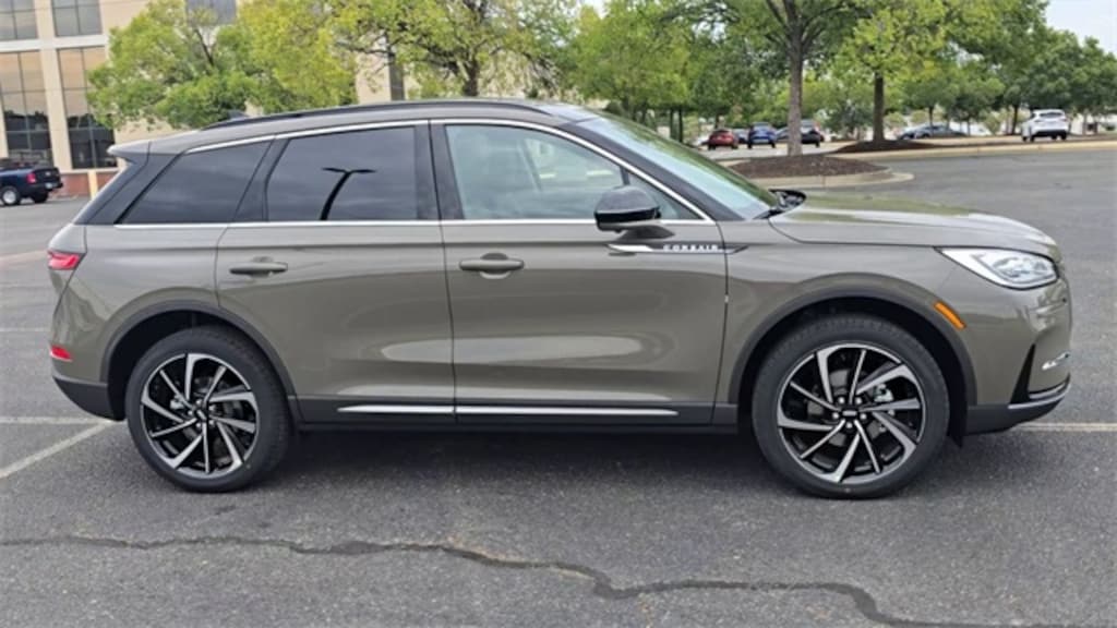 New 2025 Lincoln Corsair Reserve CROSSOVERS