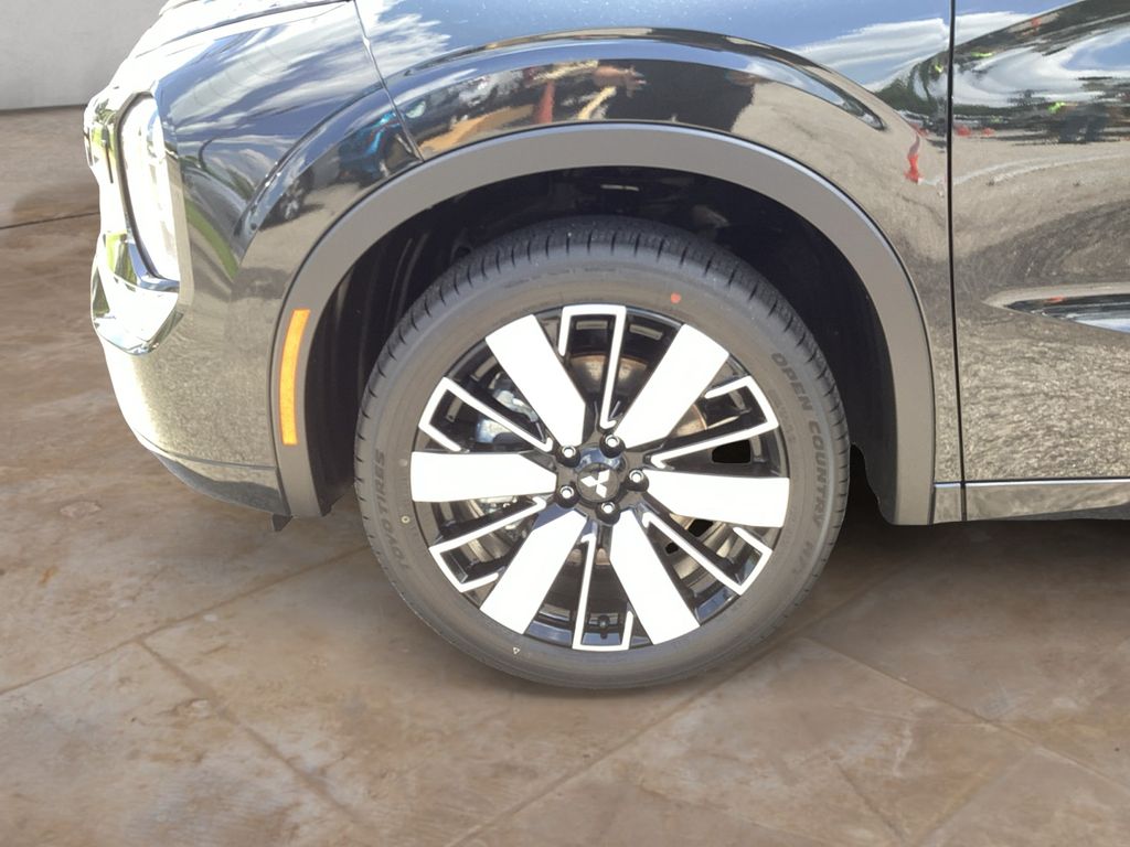 2025 Mitsubishi Outlander SEL Platinum Edition - Photo 14