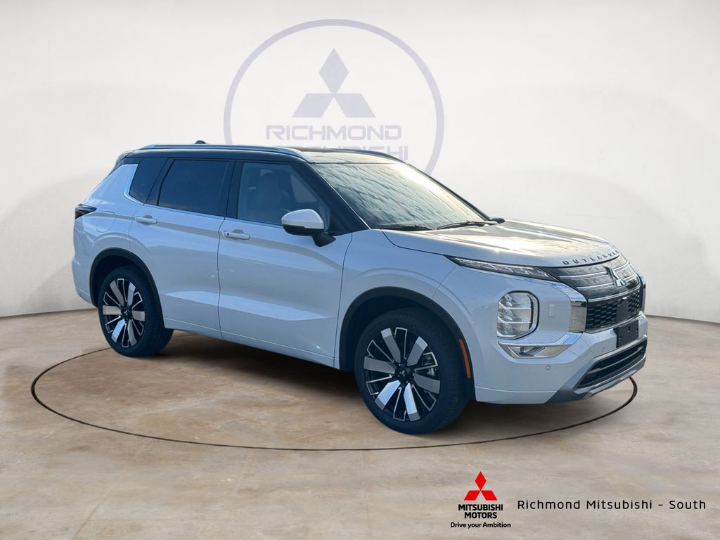 2026 Mitsubishi Outlander SEL FWD's photo