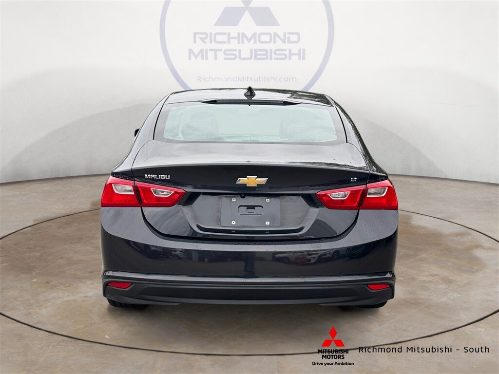 2023 Chevrolet Malibu 1LT photo 3