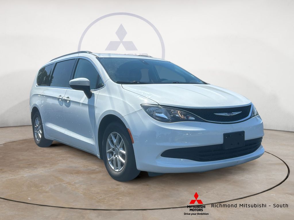 2020 Chrysler Voyager LXI