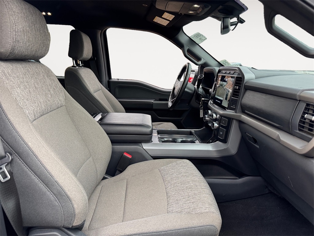 2024 Ford F-150 XLT photo 4
