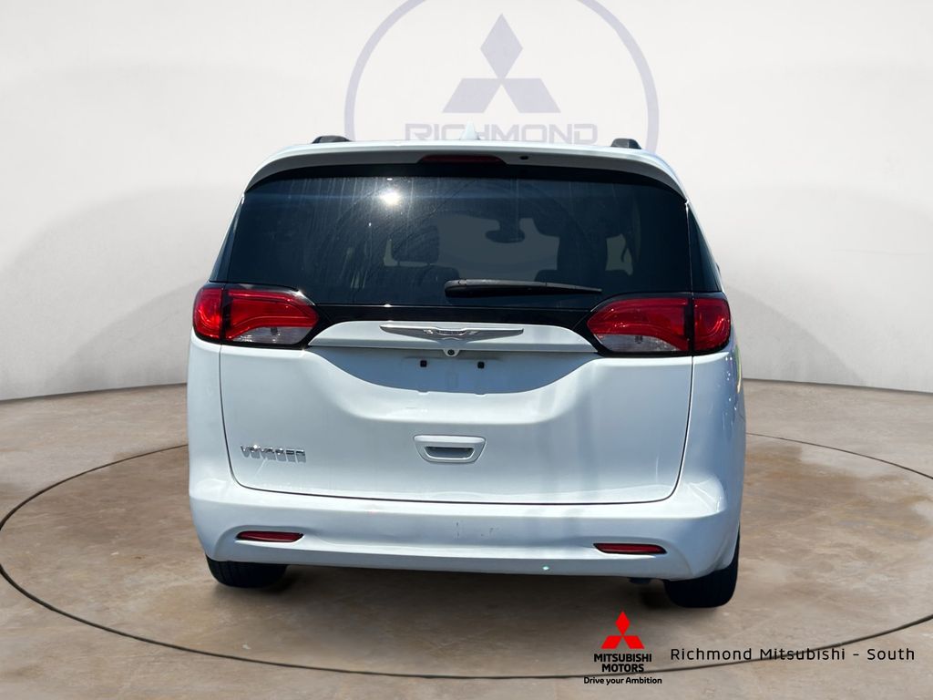 Used 2020 Chrysler Voyager LXI Van Passenger Van