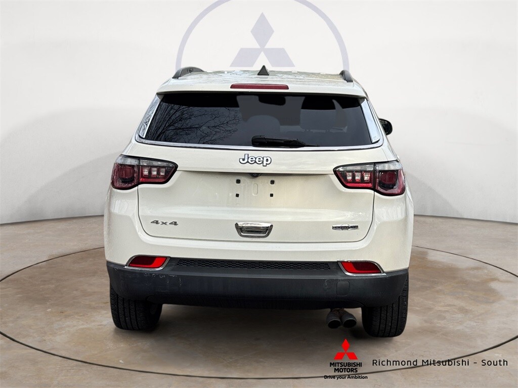 2018 Jeep Compass Latitude photo 3