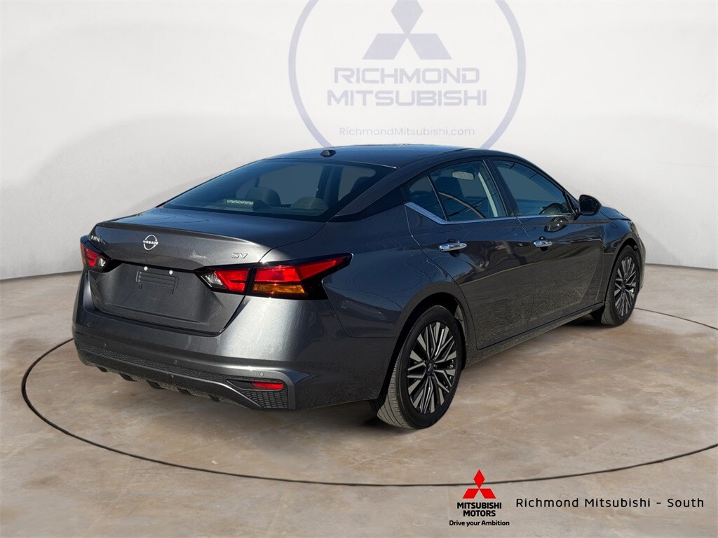 2024 Nissan Altima 2.5 SV photo 3