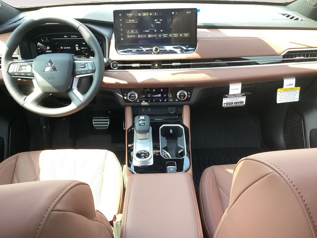 2025 Mitsubishi Outlander SEL - Photo 10