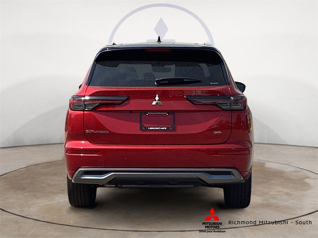2025 Mitsubishi Outlander SEL photo 4